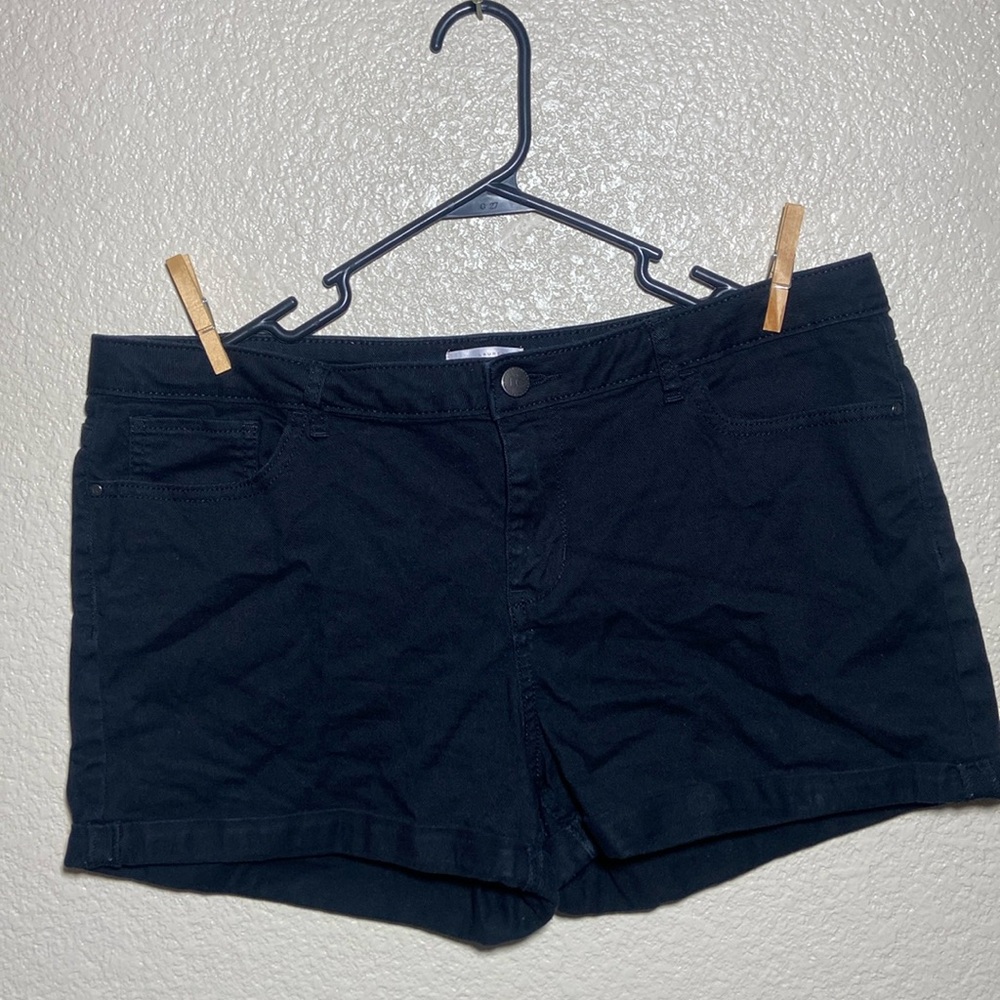 LC LAUREN CONDRD  Black Chino  Shorts Size -16